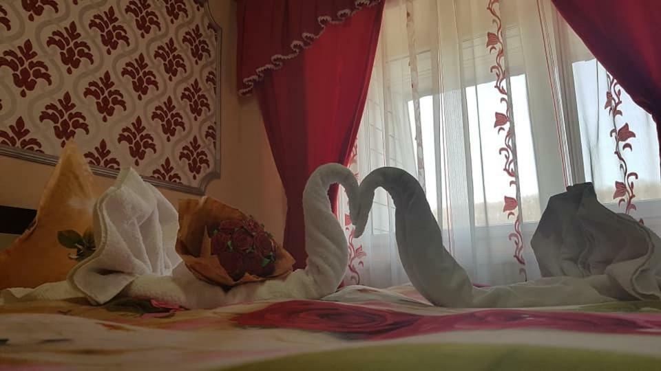 Garsoniera Lorelai Băile Felix Buitenkant foto